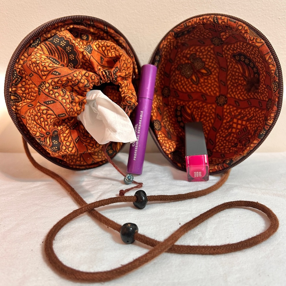 Vintage Handcrafted Natural Coconut Shell Shoulder Bag Purse Zipper & Drawstring